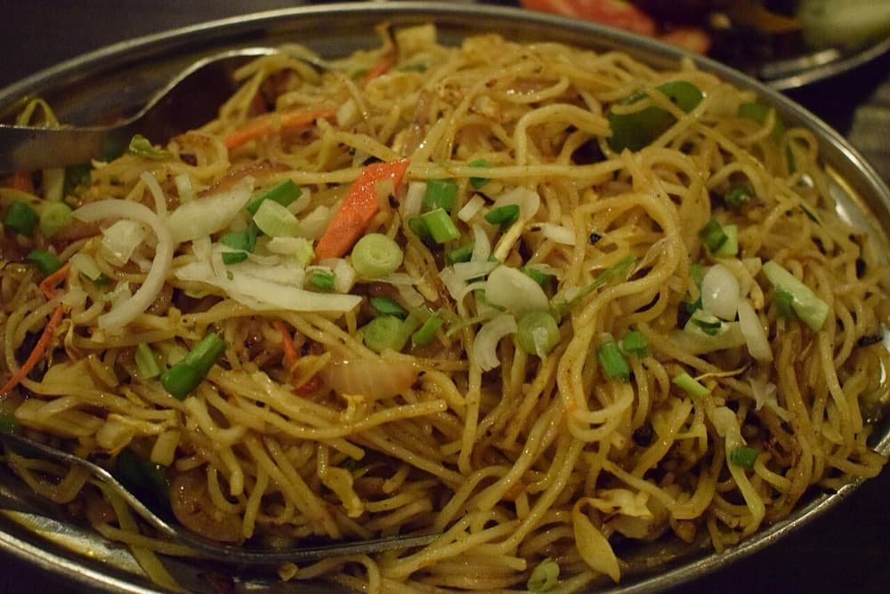Veg Schezwan Chow Mein